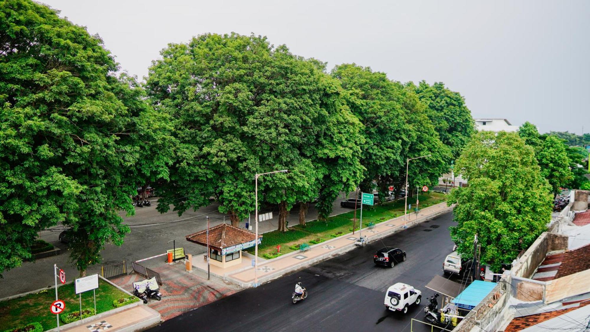 Dormitory Tourism Sritanjung Banyuwangi By Gajahsora Management Dış mekan fotoğraf