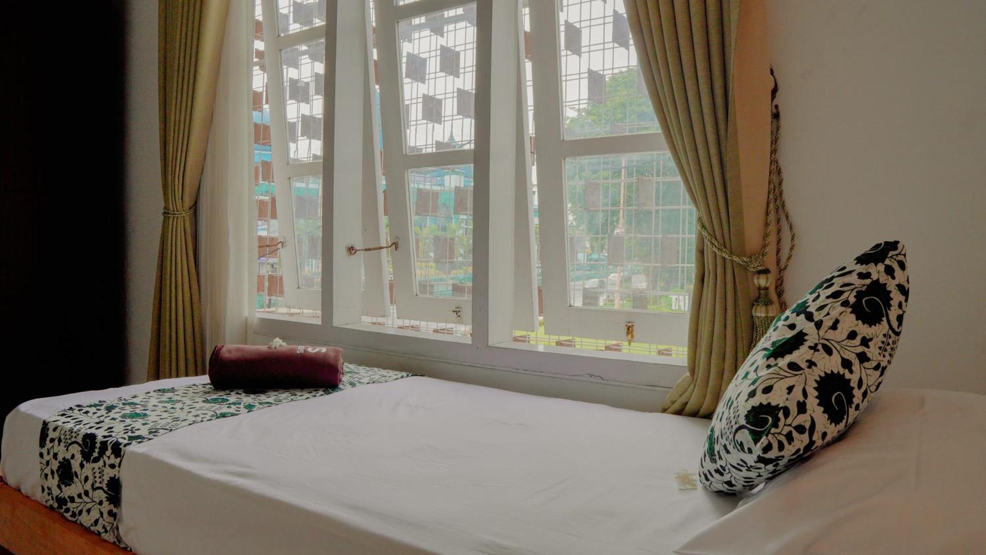 Dormitory Tourism Sritanjung Banyuwangi By Gajahsora Management Dış mekan fotoğraf